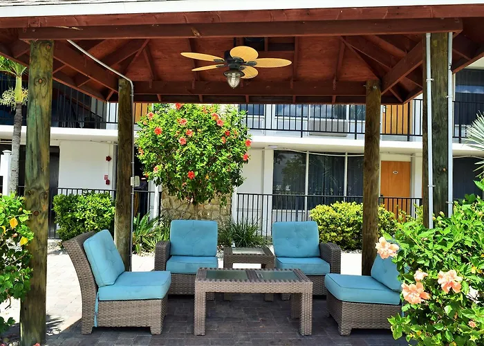 Dolphin Key Resort - Cape Coral